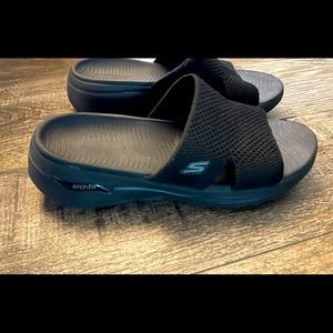 Women’s Skechers Go Walk Arch Fit Worthy